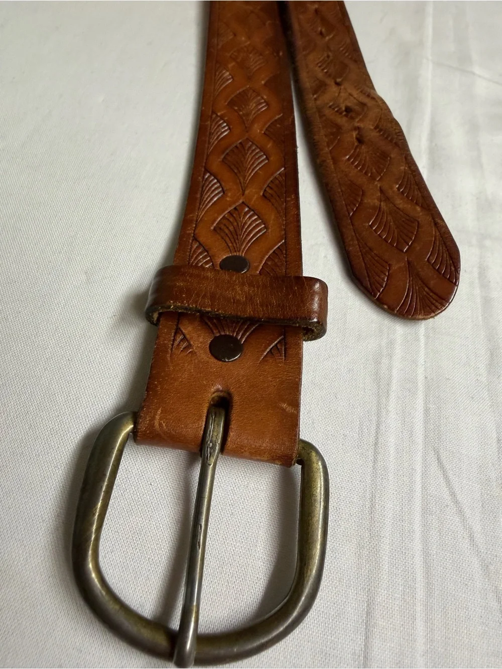 Men's Tan Leather Embossed Belt - Classic Casual Style